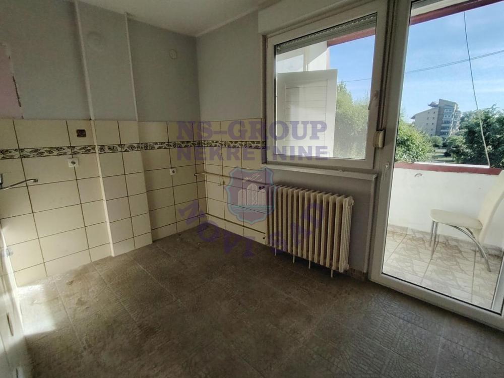 Slika 2 - Veoma svetao stan na Novom Naselju