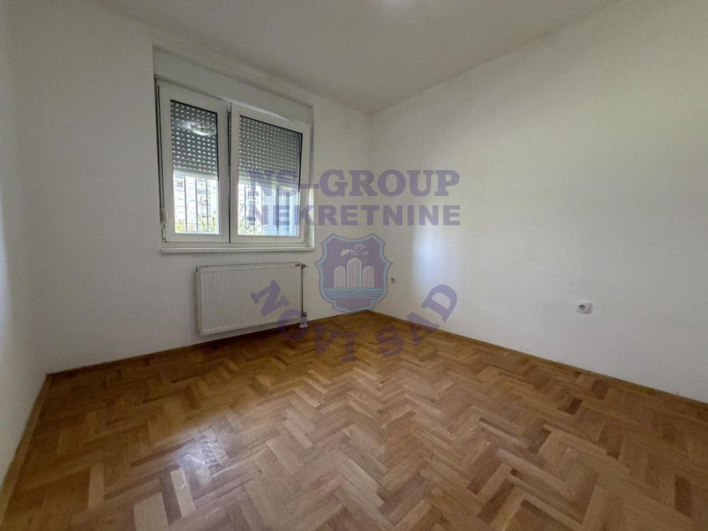Slika 3 - Dvosoban, 41m2, Bulevar patrijarha Pavla (Somborski bulevar) Novi Sad, sa terasom, ima lift