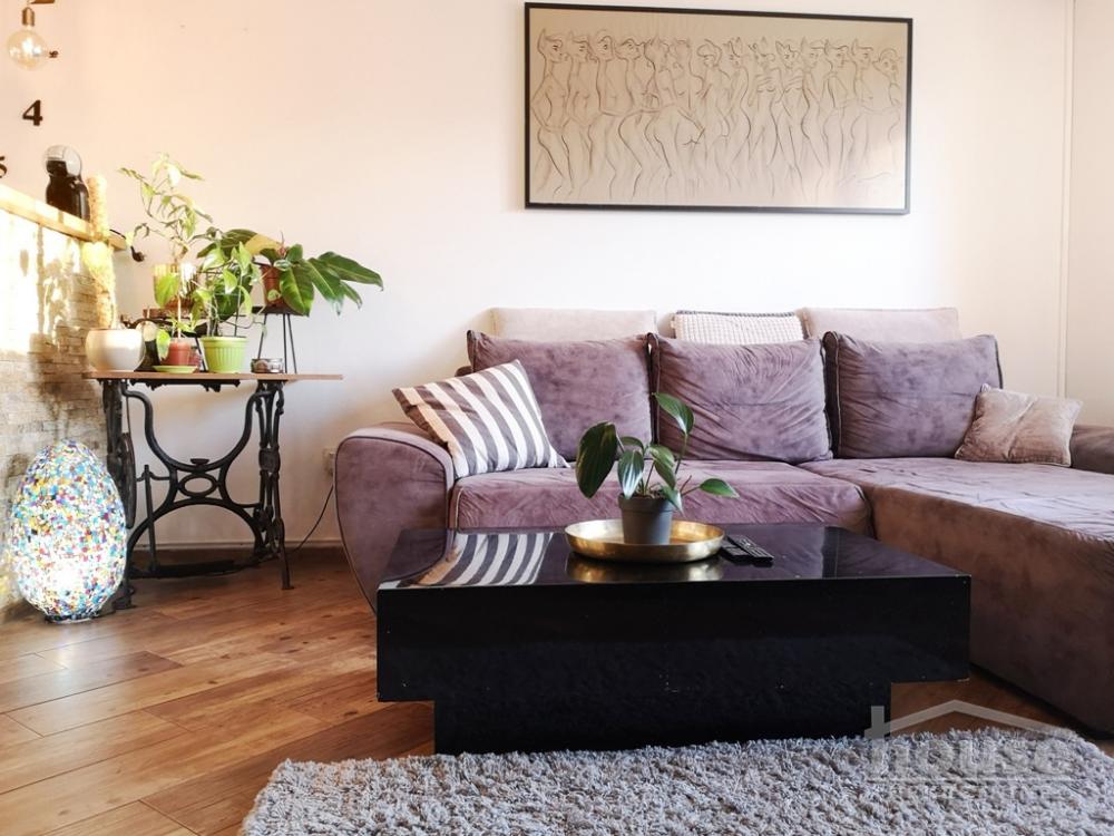 Slika 1 - Stan,NOVI SAD,BULEVAR EVROPE,kv: 90.00, € 185000, ID: 1060148