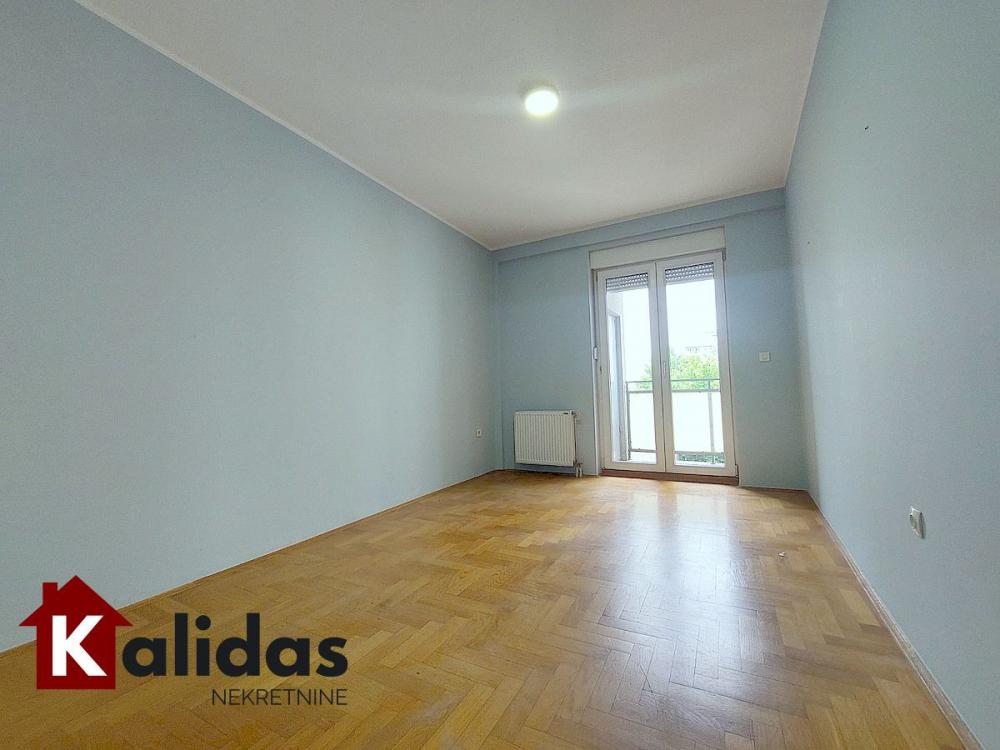 Slika 8 - Stan,NOVI SAD,CENTAR,kv: 78, € 257500, ID: 1008822