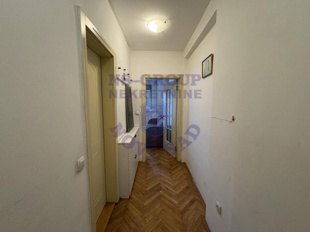 Slika 3 - 571790-Odlicna garsonjera sa terasom!