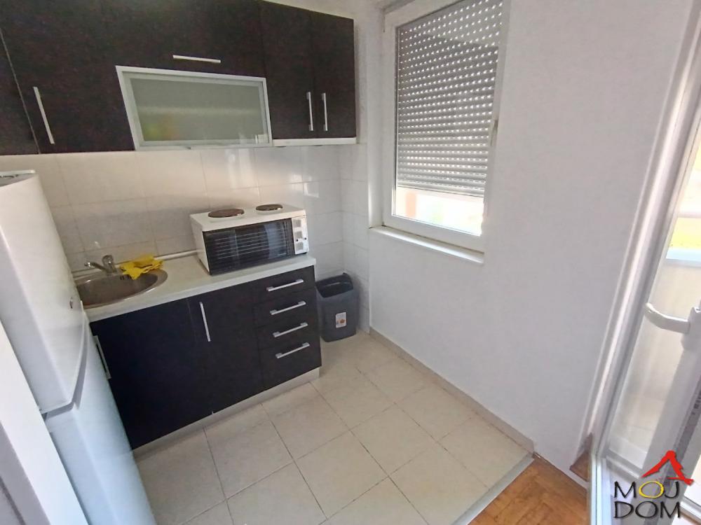 Slika 5 - Stan,NOVI SAD,SOMBORSKI BULEVAR,kv: 36, € 113300, ID: 1032338