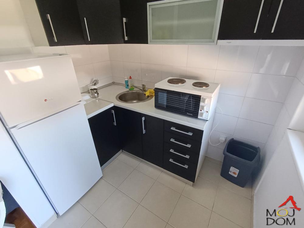 Slika 4 - Stan,NOVI SAD,SOMBORSKI BULEVAR,kv: 36, € 113300, ID: 1032338