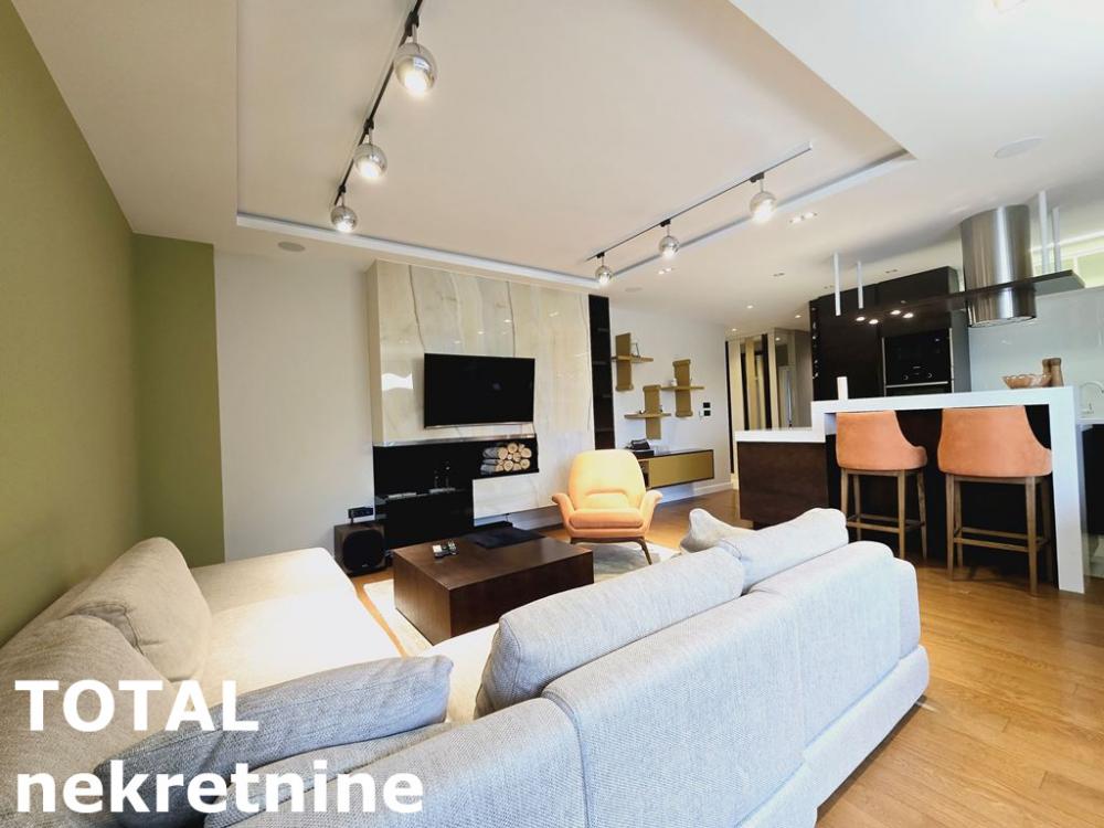 Slika 2 - Stan,NOVI SAD,CENTAR,kv: 113.00, € 460000, ID: 1102706