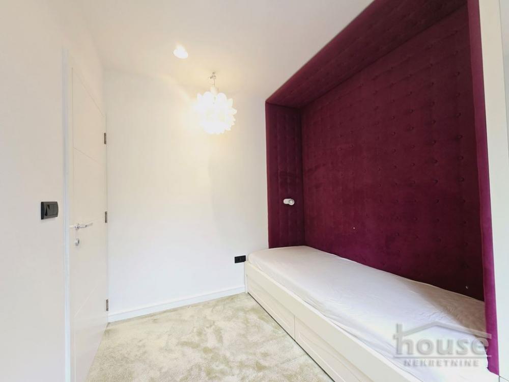 Slika 9 - Stan,NOVI SAD,CENTAR,kv: 113.00, € 460000, ID: 1065860