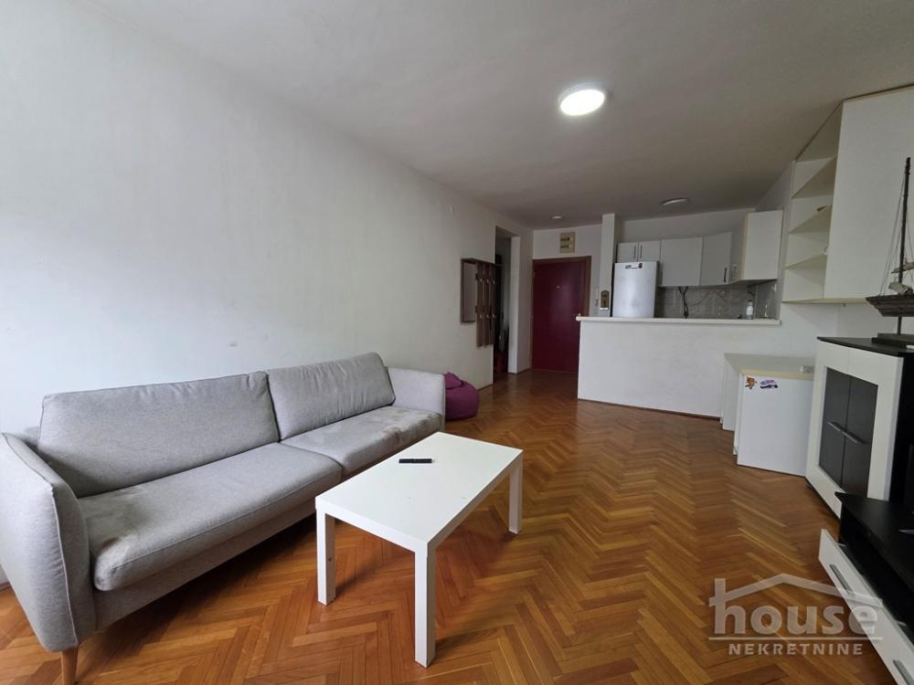 Slika 2 - Stan,NOVI SAD,BULEVAR,kv: 53.00, € 185500, ID: 1065595