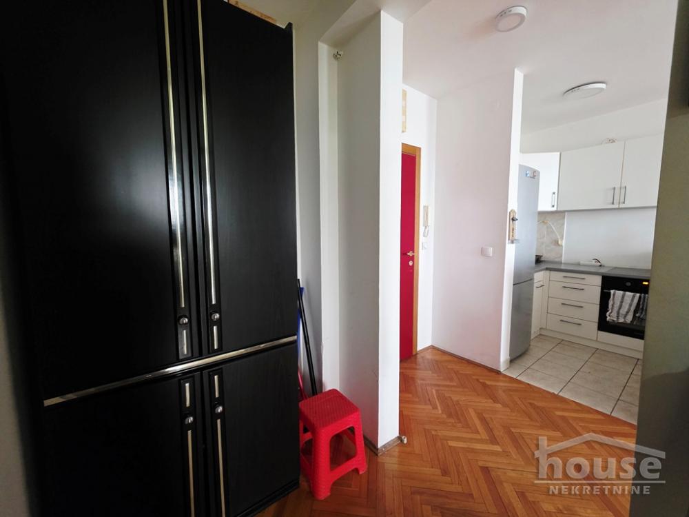Slika 11 - Stan,NOVI SAD,BULEVAR,kv: 53.00, € 185500, ID: 1065595