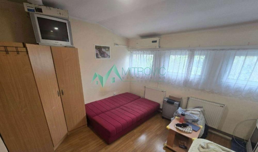 Slika 5 - Futoški put odlična garsonjera ,može na kredit za mlade  