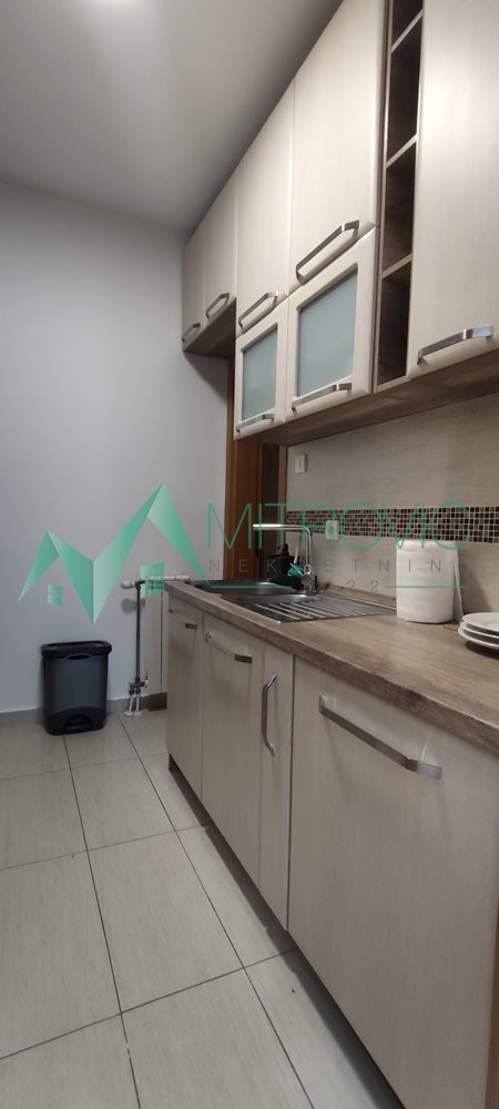 Slika 9 - Novi Sad, Centar - Pešačka zona! Odličan, komforan dvosoban stan + garaža 
