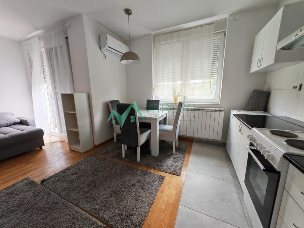 Slika 5 - Detelinara, 31m2. Novogradnja. 