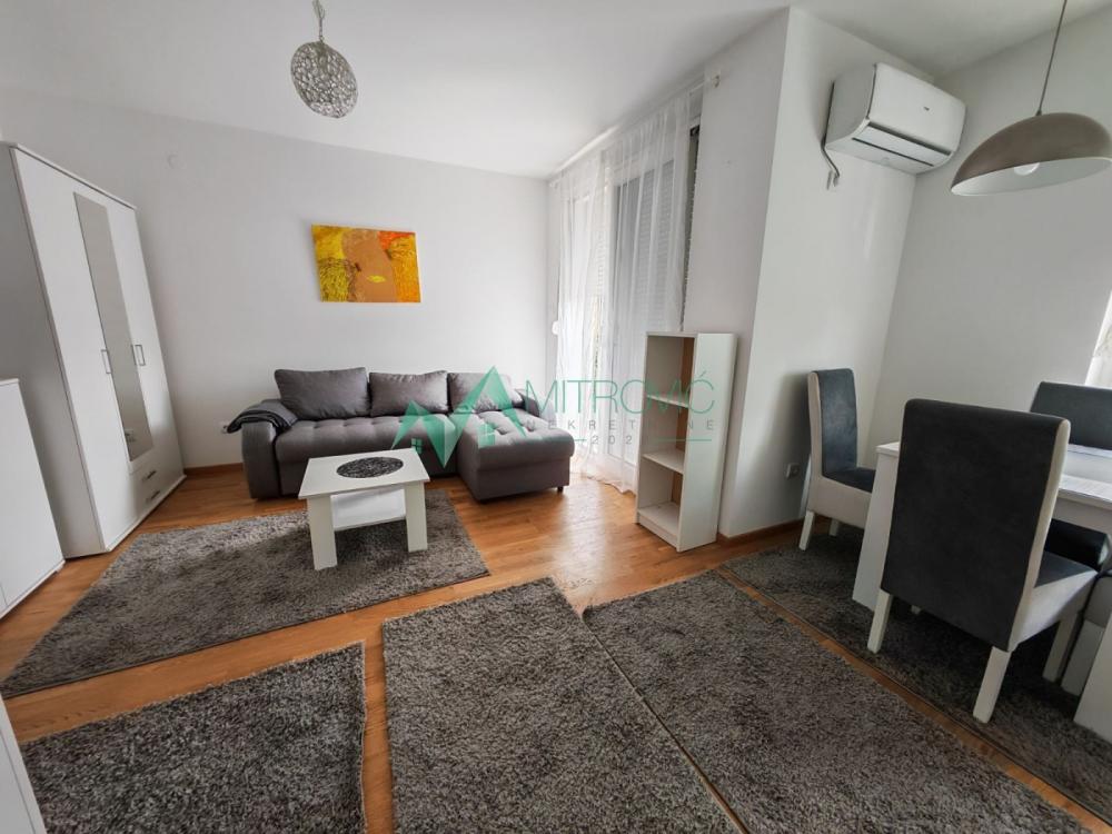 Slika 2 - Detelinara, 31m2. Novogradnja. 