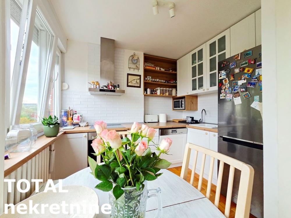 Slika 10 - Stan,NOVI SAD,LIMAN 4,kv: 94.00, € 330000, ID: 1100328