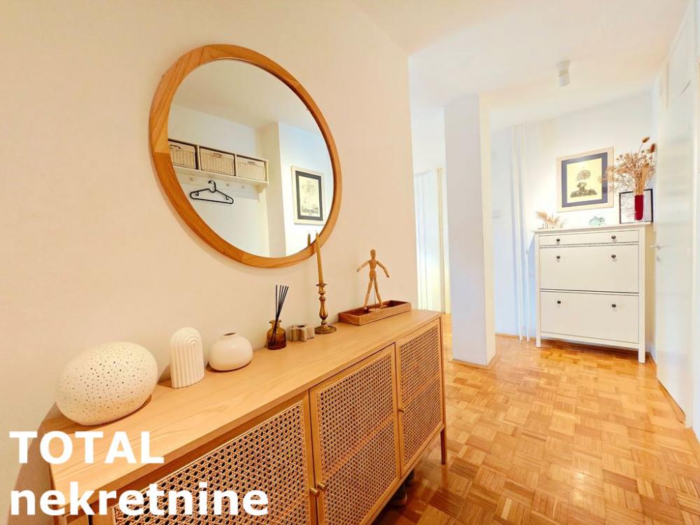 Slika 11 - Stan,NOVI SAD,LIMAN 4,kv: 94.00, € 330000, ID: 1100328