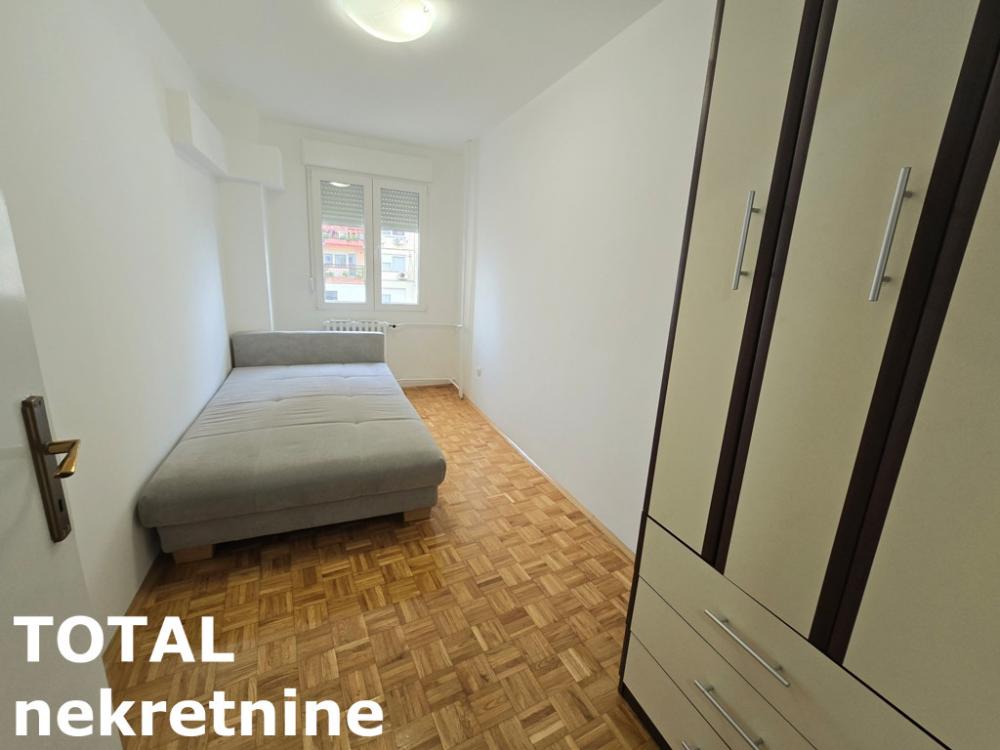 Slika 9 - Stan,NOVI SAD,LIMAN 4,kv: 58.00, € 174000, ID: 1099698