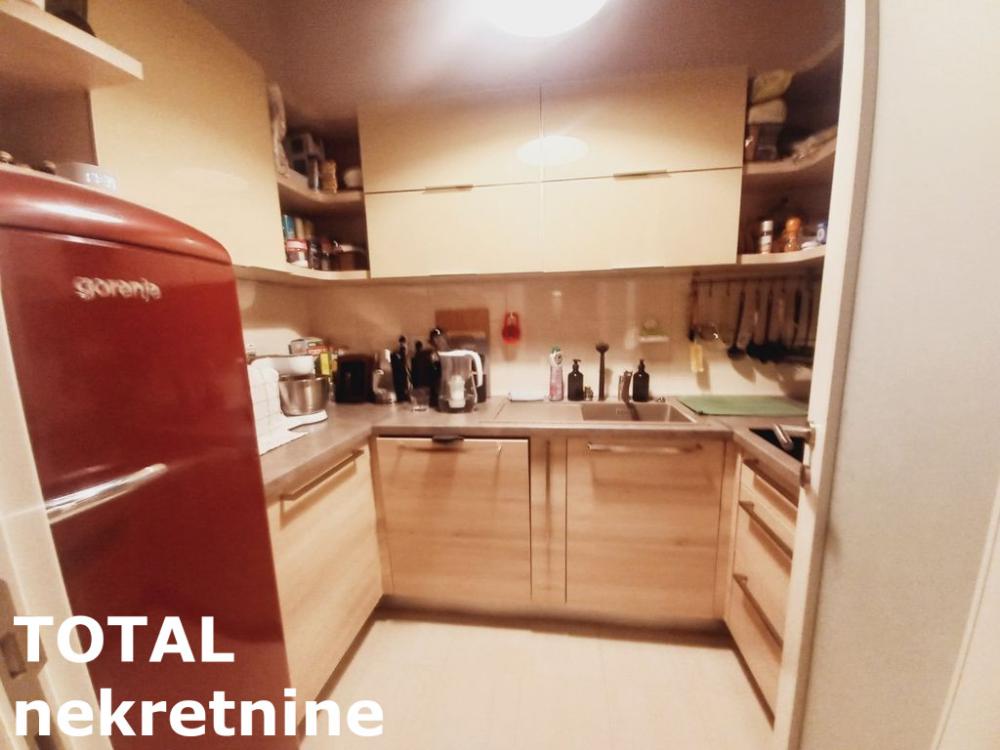 Slika 11 - Stan,NOVI SAD,LIMAN 3,kv: 56.00, € 172000, ID: 1099033