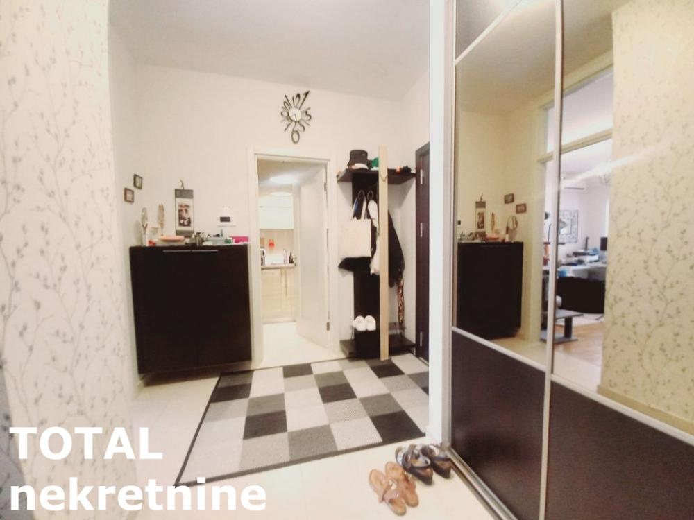 Slika 9 - Stan,NOVI SAD,LIMAN 3,kv: 56.00, € 172000, ID: 1099033