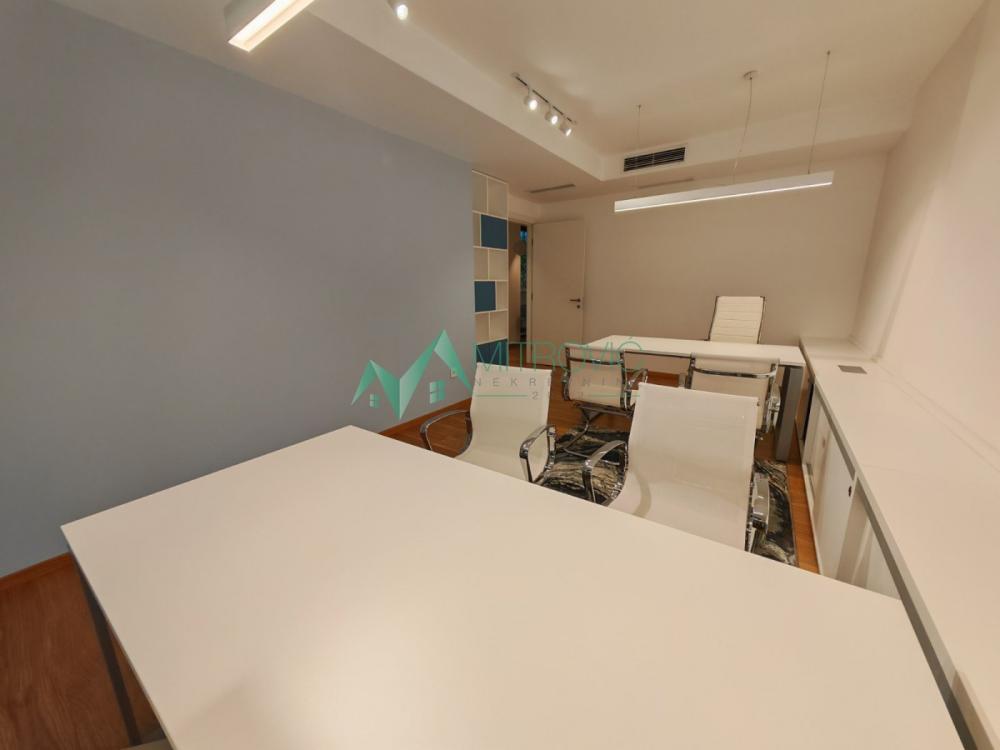 Slika 11 - Trosoban poslovni apartman površine 101 m² u Pupinovoj palati! 