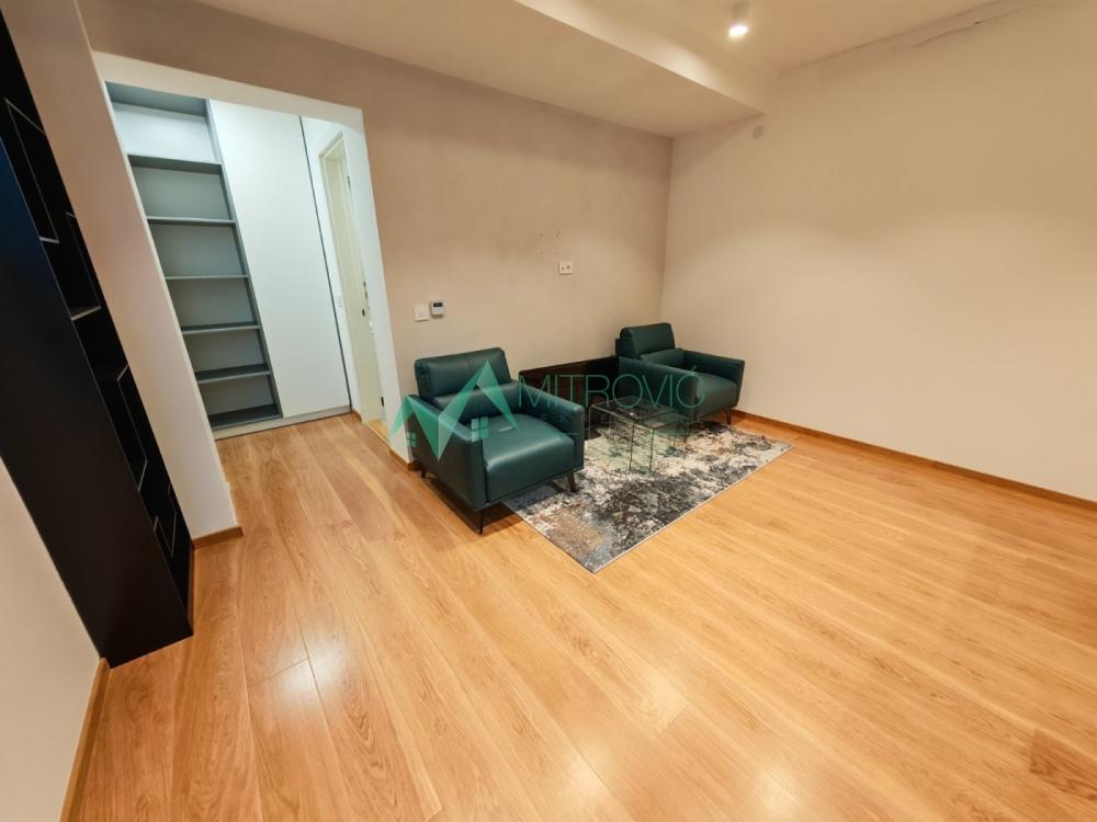 Slika 6 - Trosoban poslovni apartman površine 101 m² u Pupinovoj palati! 