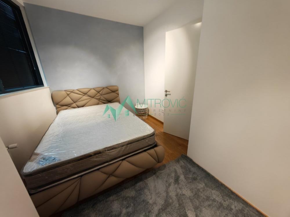 Slika 7 - Moderno opremljen poslovni apartman u srcu Novog Sada, smeš