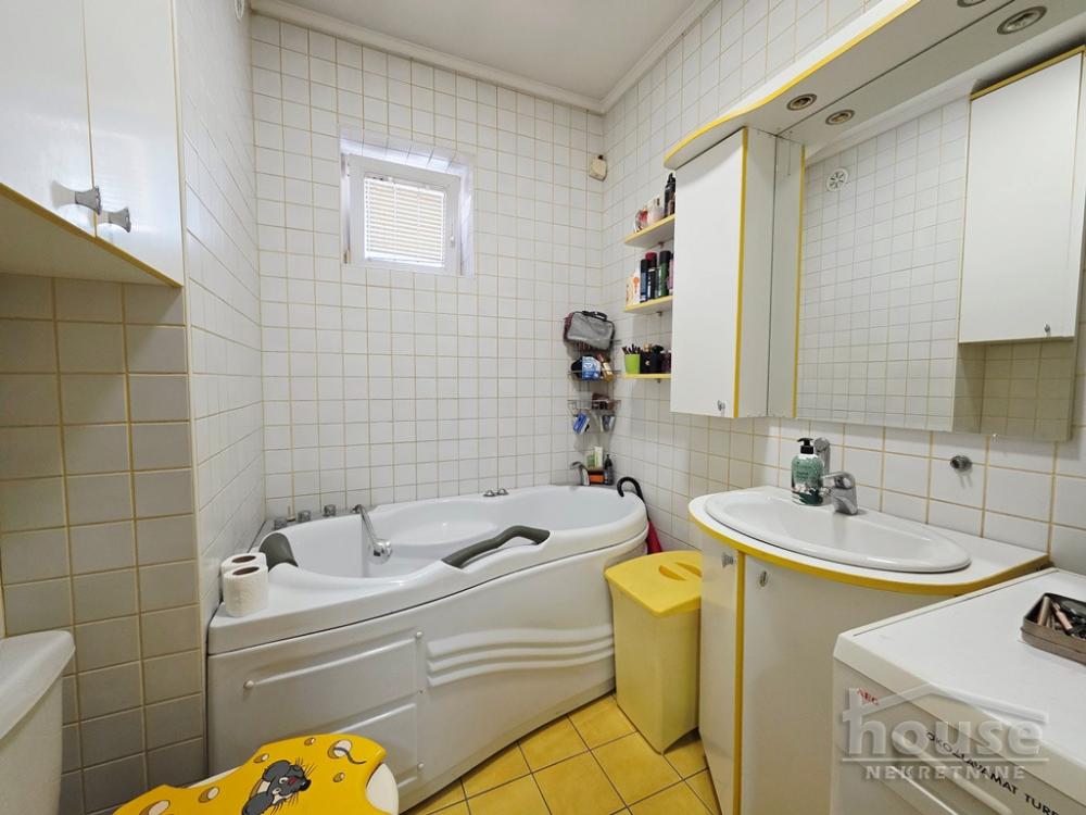 Slika 8 - Stan,NOVI SAD,CENTAR,kv: 53.00, € 150000, ID: 1065851