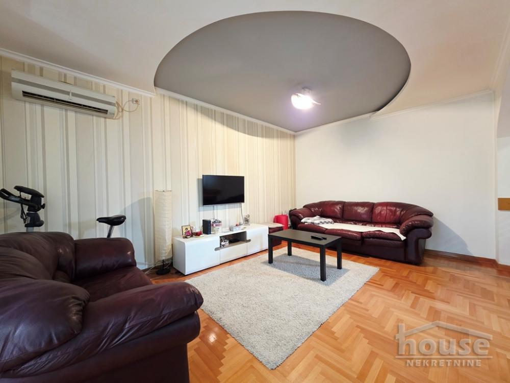 Slika 2 - Stan,NOVI SAD,CENTAR,kv: 53.00, € 150000, ID: 1065851