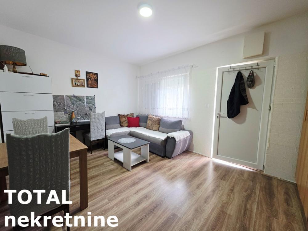 Slika 1 - Stan,NOVI SAD,ADICE,kv: 22.00, € 48000, ID: 1102700