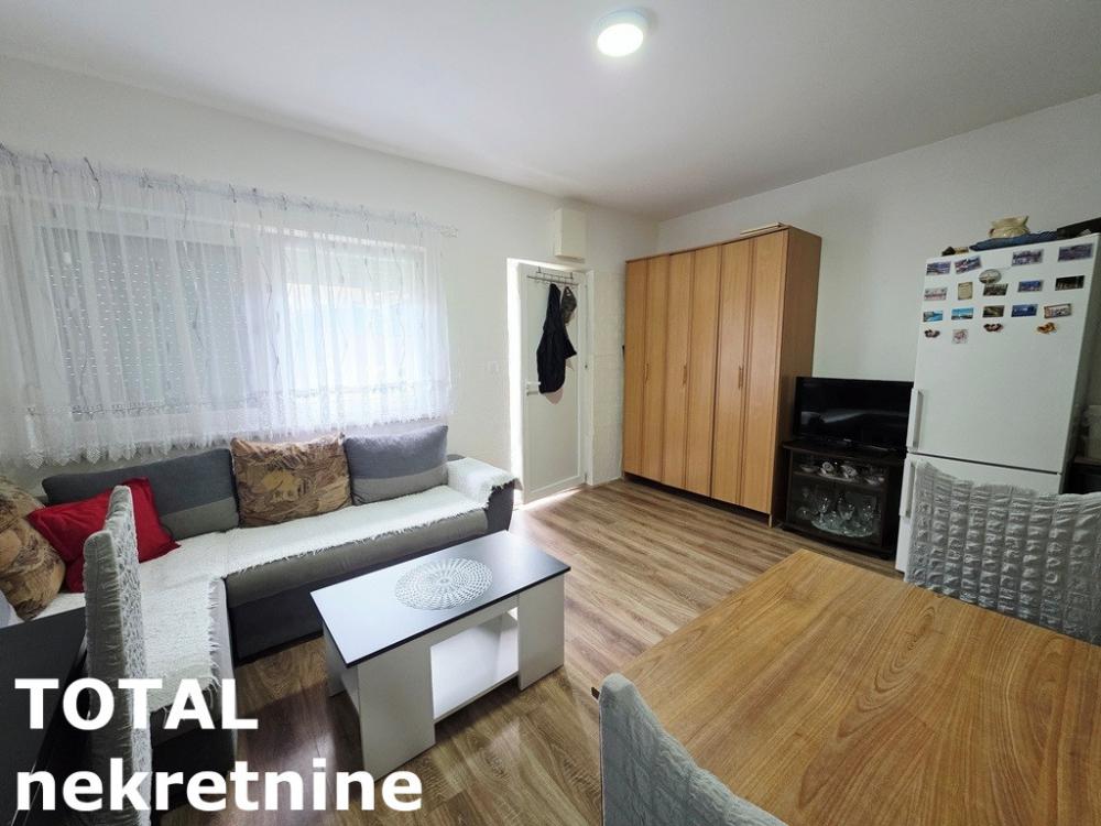 Slika 2 - Stan,NOVI SAD,ADICE,kv: 22.00, € 48000, ID: 1102700