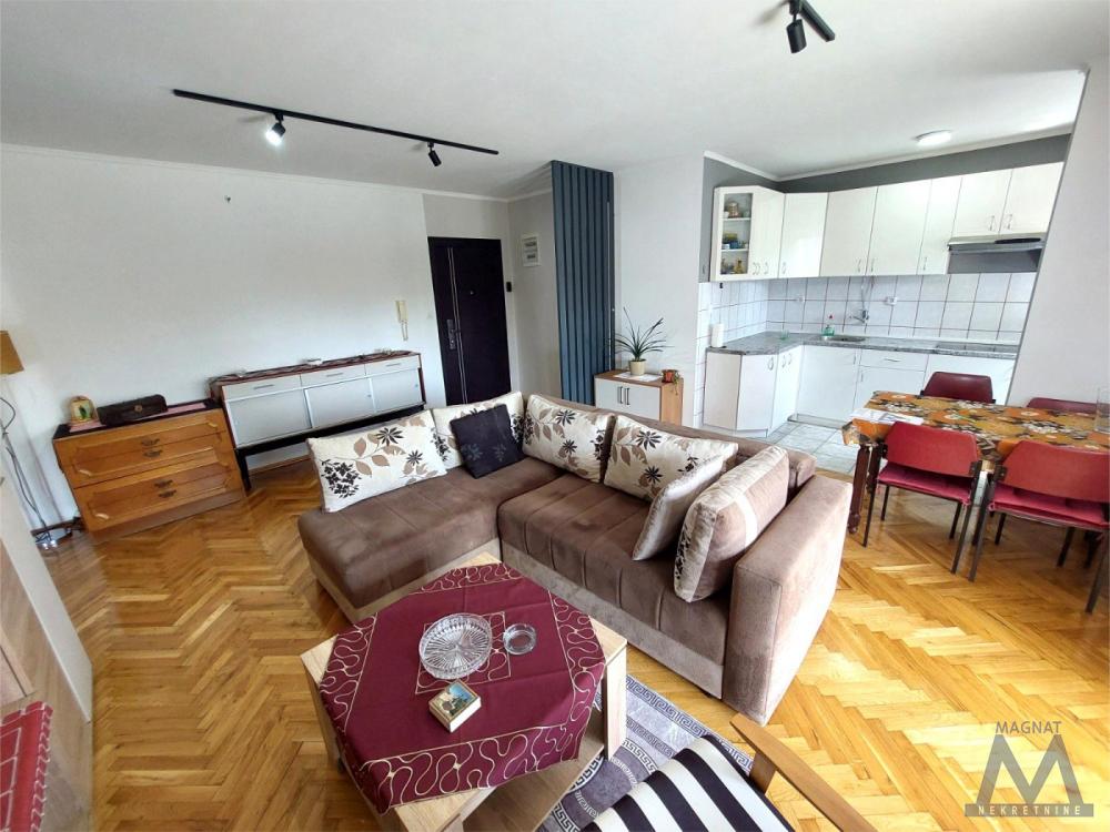 Slika 2 - Stan,NOVI SAD,AVIJACIJA,kv: 56, € 125000, ID: 1019377