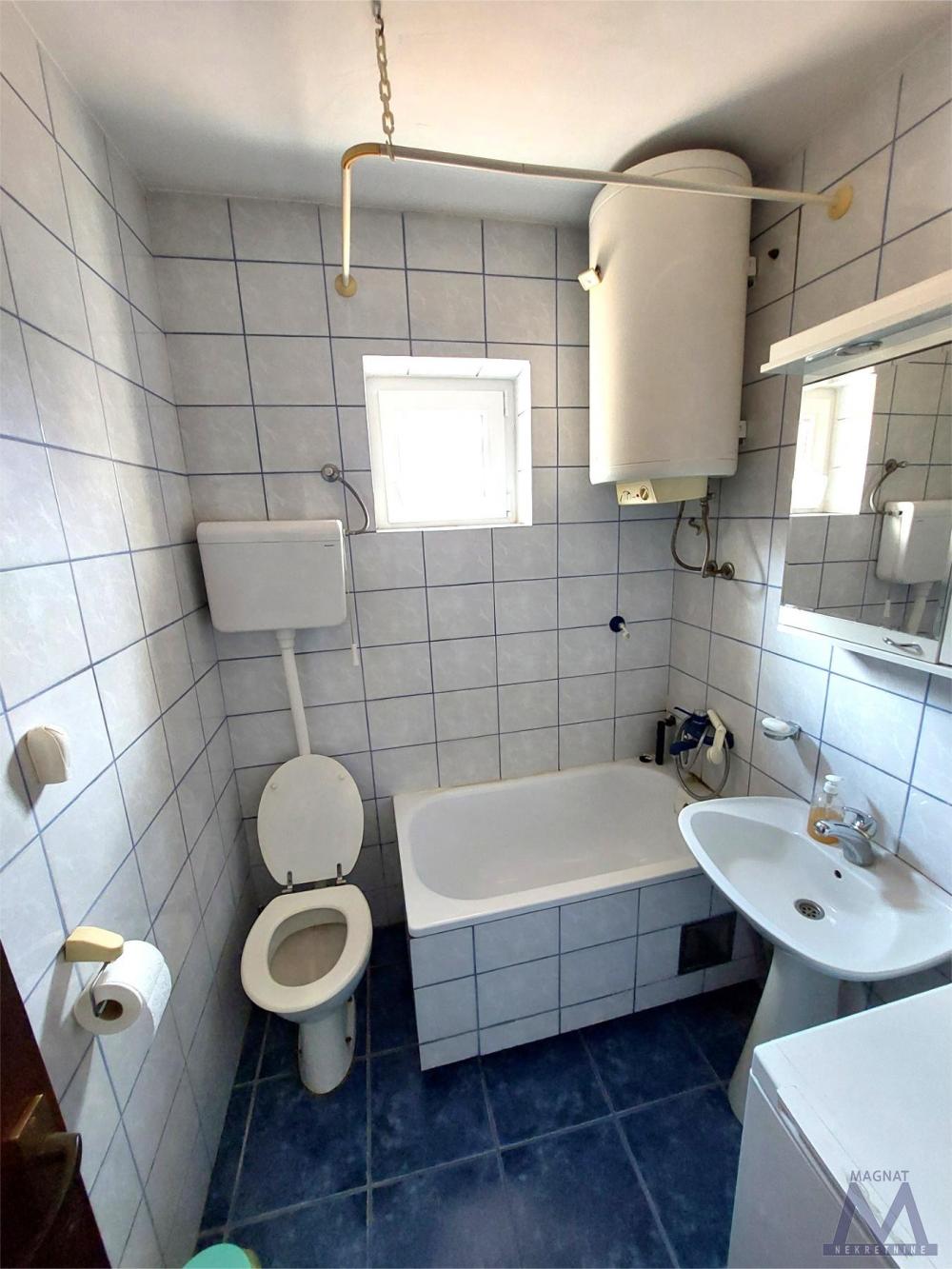 Slika 6 - Stan,NOVI SAD,AVIJACIJA,kv: 56, € 125000, ID: 1019377