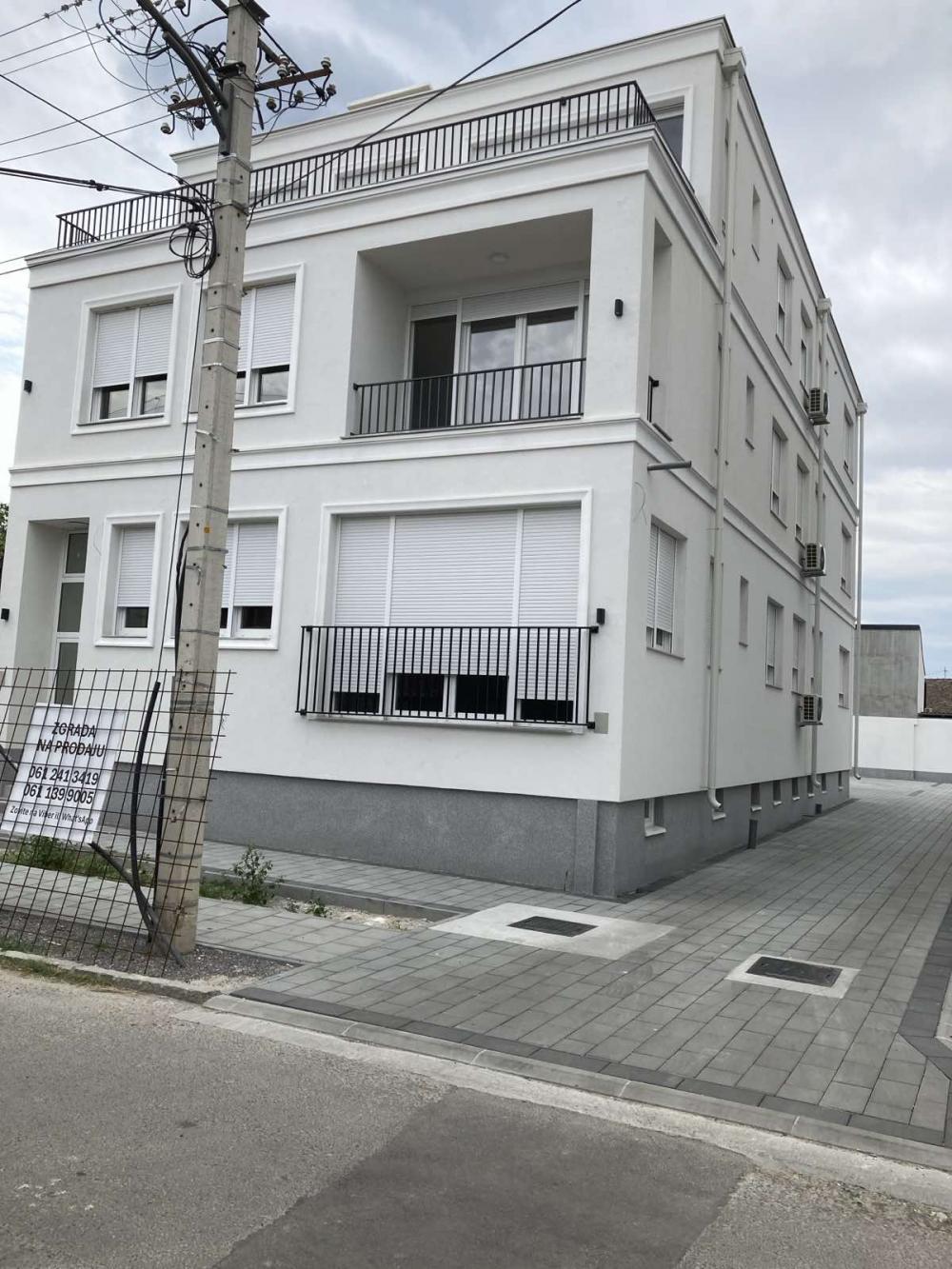 Glavna slika -Parking, PDV se ne plaća, Podeljiv na dva, Opremljen