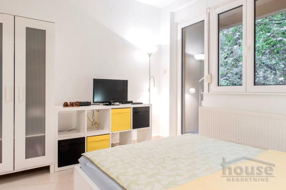 Slika 3 - Stan,NOVI SAD,CENTAR,kv: 24.00, € 90000, ID: 1062029