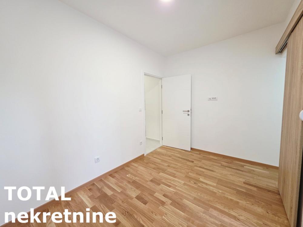 Slika 4 - Stan,NOVI SAD,CENTAR,kv: 42.00, € 145000, ID: 1102698