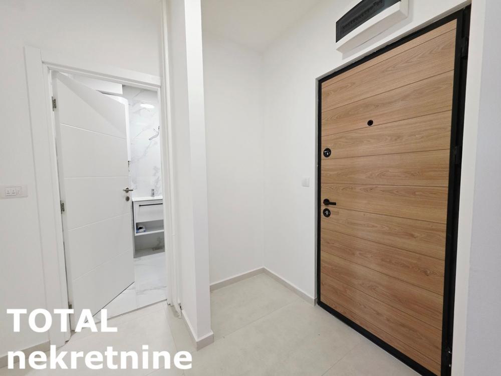 Slika 9 - Stan,NOVI SAD,CENTAR,kv: 42.00, € 145000, ID: 1102698