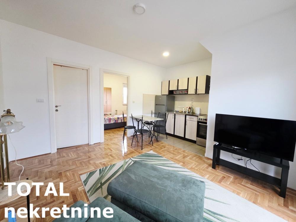Slika 1 - Stan,NOVI SAD,ADICE,kv: 29.00, € 88000, ID: 1102681