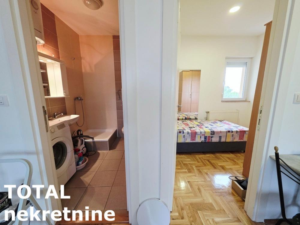 Slika 8 - Stan,NOVI SAD,ADICE,kv: 29.00, € 88000, ID: 1102681