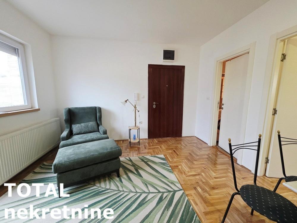 Slika 2 - Stan,NOVI SAD,ADICE,kv: 29.00, € 88000, ID: 1102681