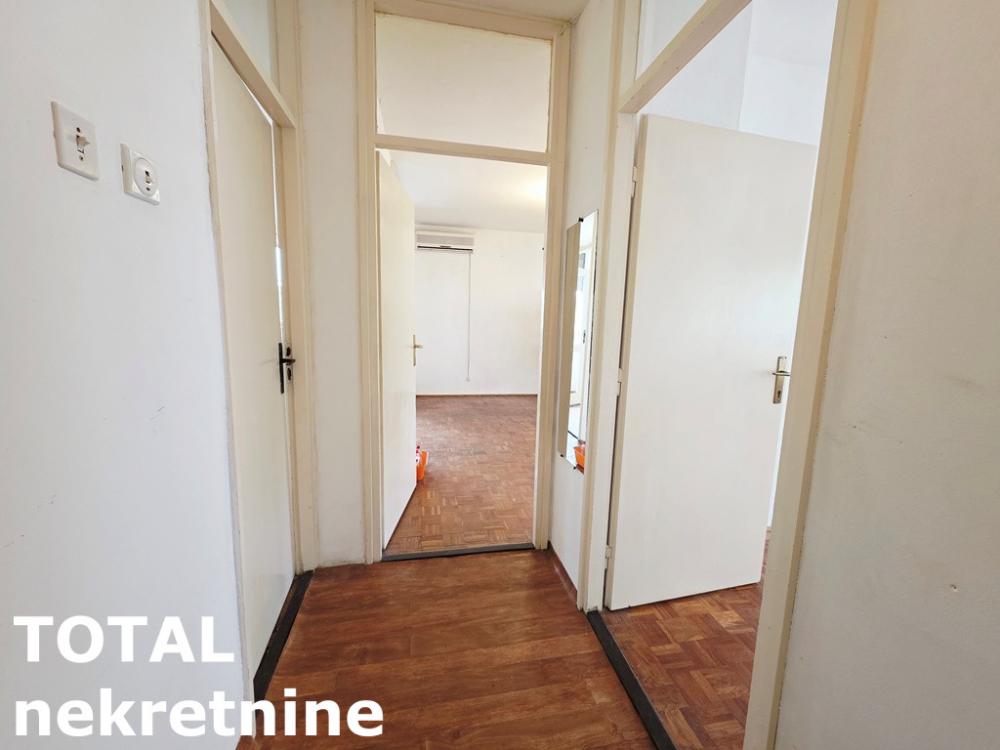 Slika 9 - Stan,NOVI SAD,LIMAN 1,kv: 56.00, € 168000, ID: 1102696