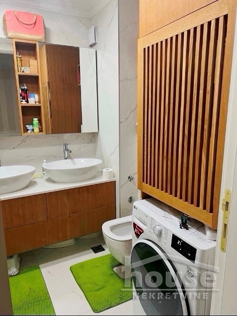 Slika 3 - Stan,NOVI SAD,NOVO NASELJE,kv: 130.00, € 250000, ID: 1065819
