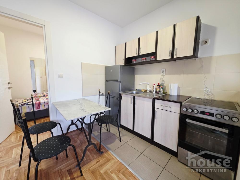 Slika 3 - Stan,NOVI SAD,ADICE,kv: 29.00, € 88000, ID: 1065835
