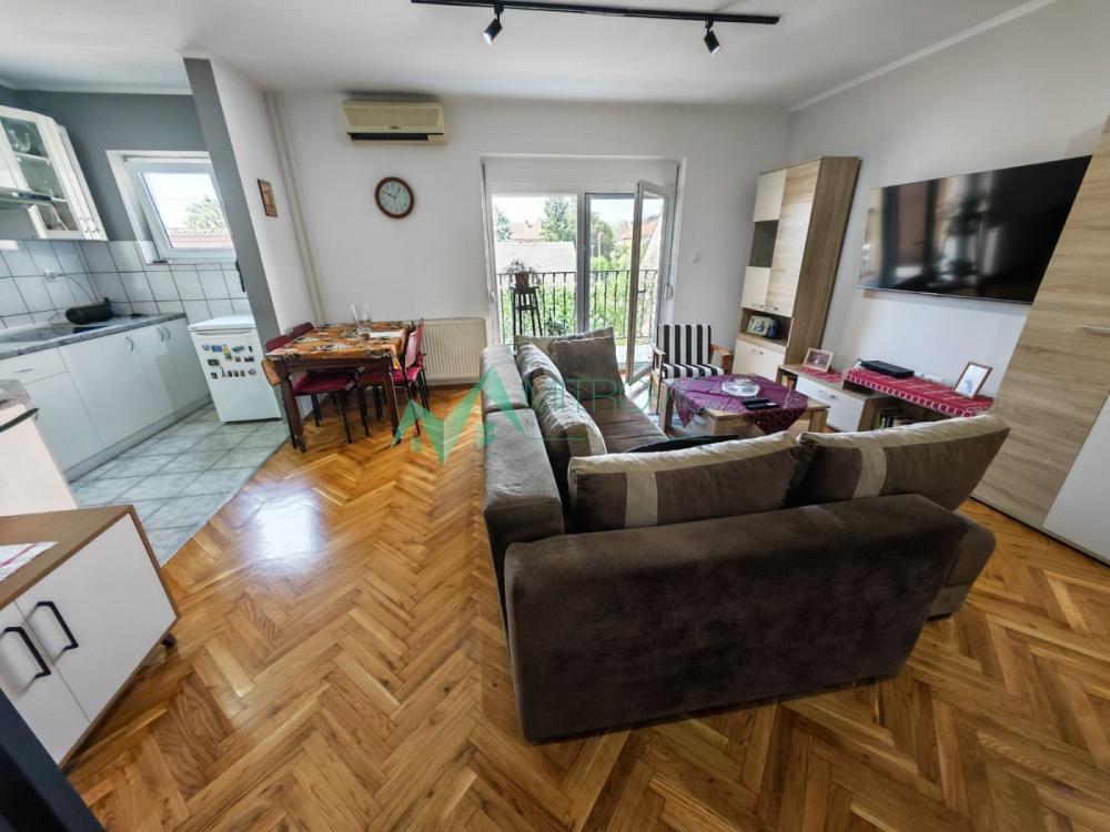 Slika 5 - Avijacija, urbana vila, 56 m2. Renoviran dvosoban! 
