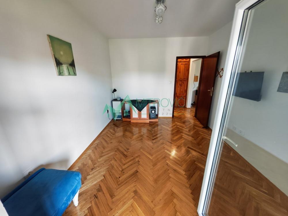 Slika 11 - Avijacija, urbana vila, 56 m2. Renoviran dvosoban! 