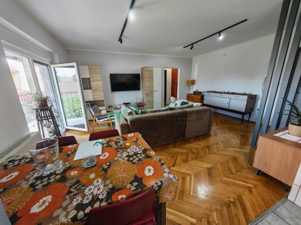 Slika 2 - Avijacija, urbana vila, 56 m2. Renoviran dvosoban! 
