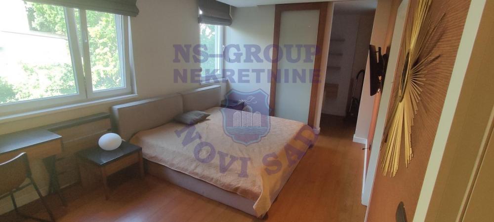 Slika 4 - LUX četvorosoban stan- Spens!
