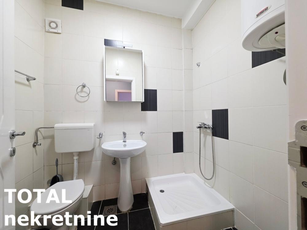 Slika 10 - Stan,NOVI SAD,CENTAR,kv: 78.00, € 250000, ID: 1101838