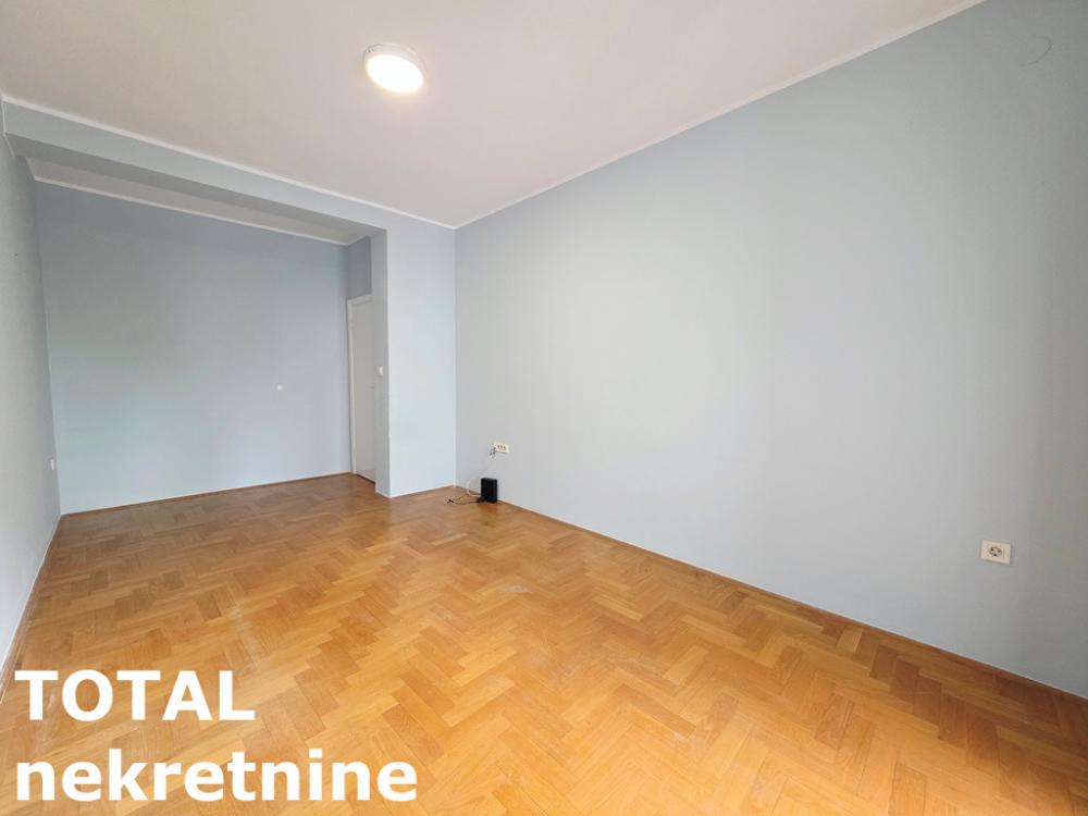 Slika 7 - Stan,NOVI SAD,CENTAR,kv: 78.00, € 250000, ID: 1101838