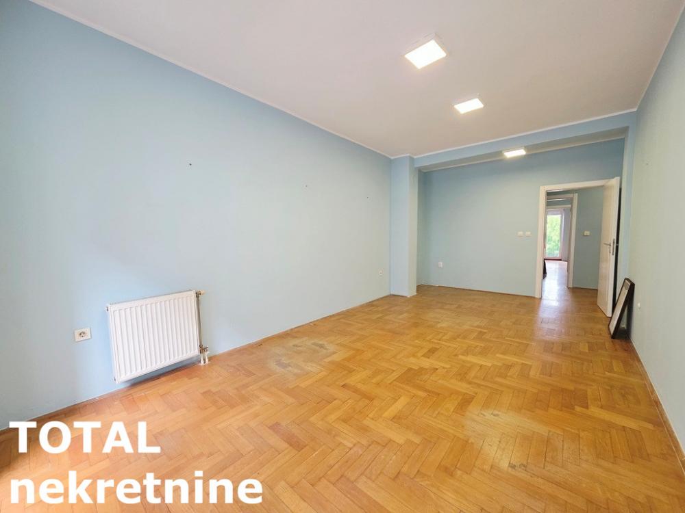 Slika 2 - Stan,NOVI SAD,CENTAR,kv: 78.00, € 250000, ID: 1101838