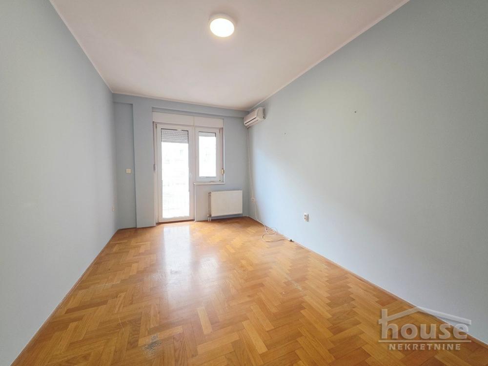Slika 6 - Stan,NOVI SAD,CENTAR,kv: 78.00, € 250000, ID: 1064990