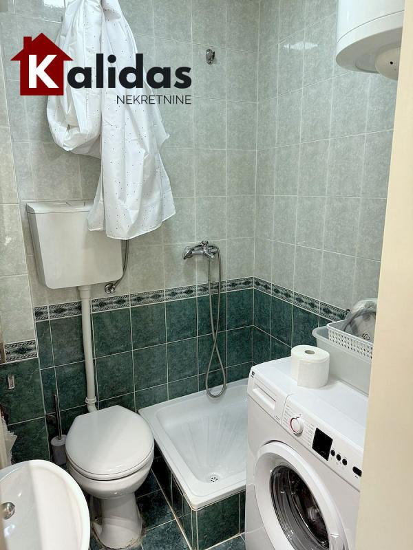 Slika 5 - Stan,NOVI SAD,CENTAR,kv: 23, € 89600, ID: 1008828