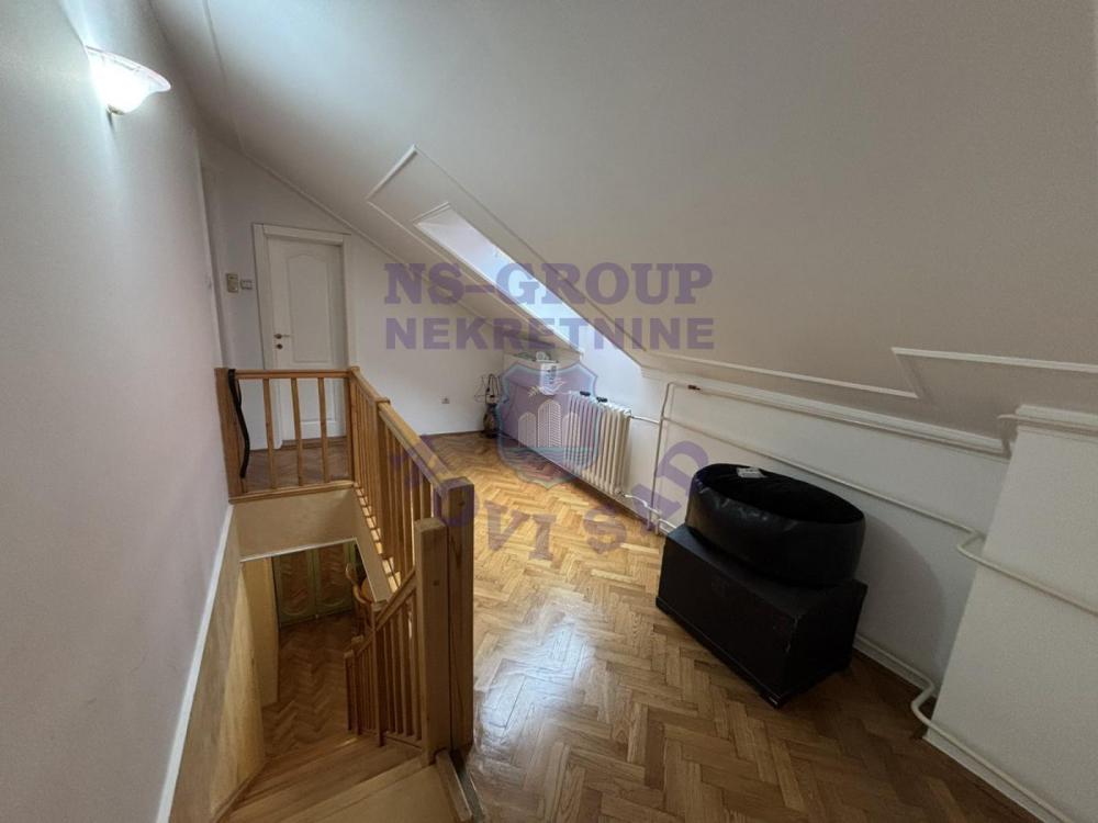 Slika 5 - Trosoban, 80m2, Bulevar oslobođenja Novi Sad
