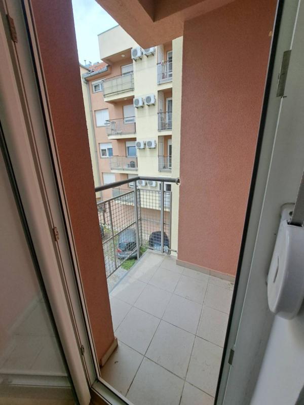 Slika 6 - Stan,NOVI SAD,NOVI BULEVAR,kv: 26.00, € 78500, ID: 1059438